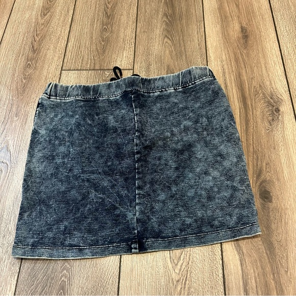 Bongo Jean Stretch Skirt - size XL - Picture 2 of 3